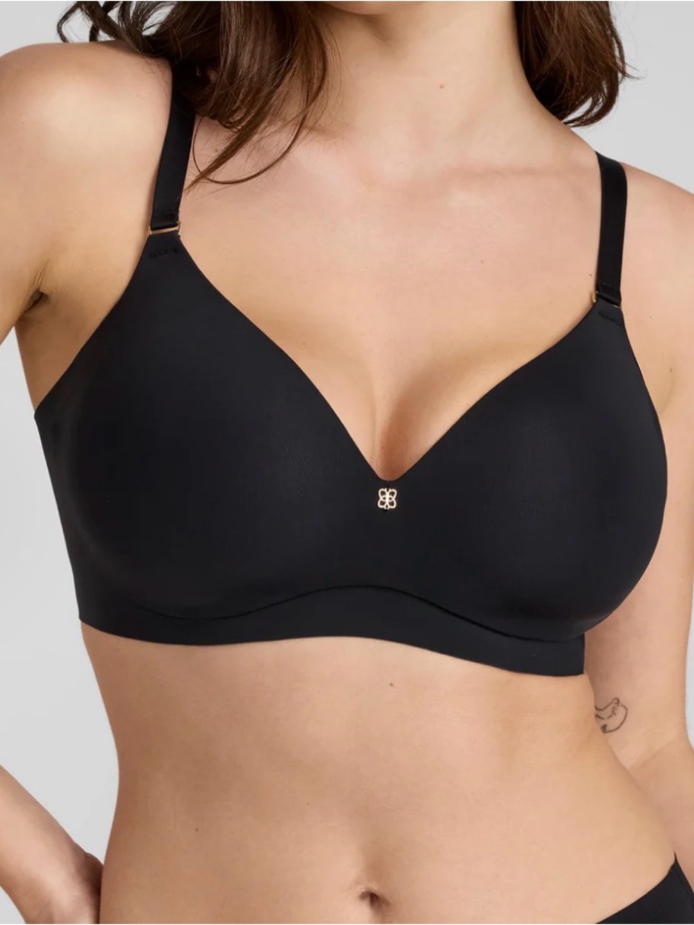 Honeylove Black Wireless Smooth T-Shirt Bra with Subtle Charm